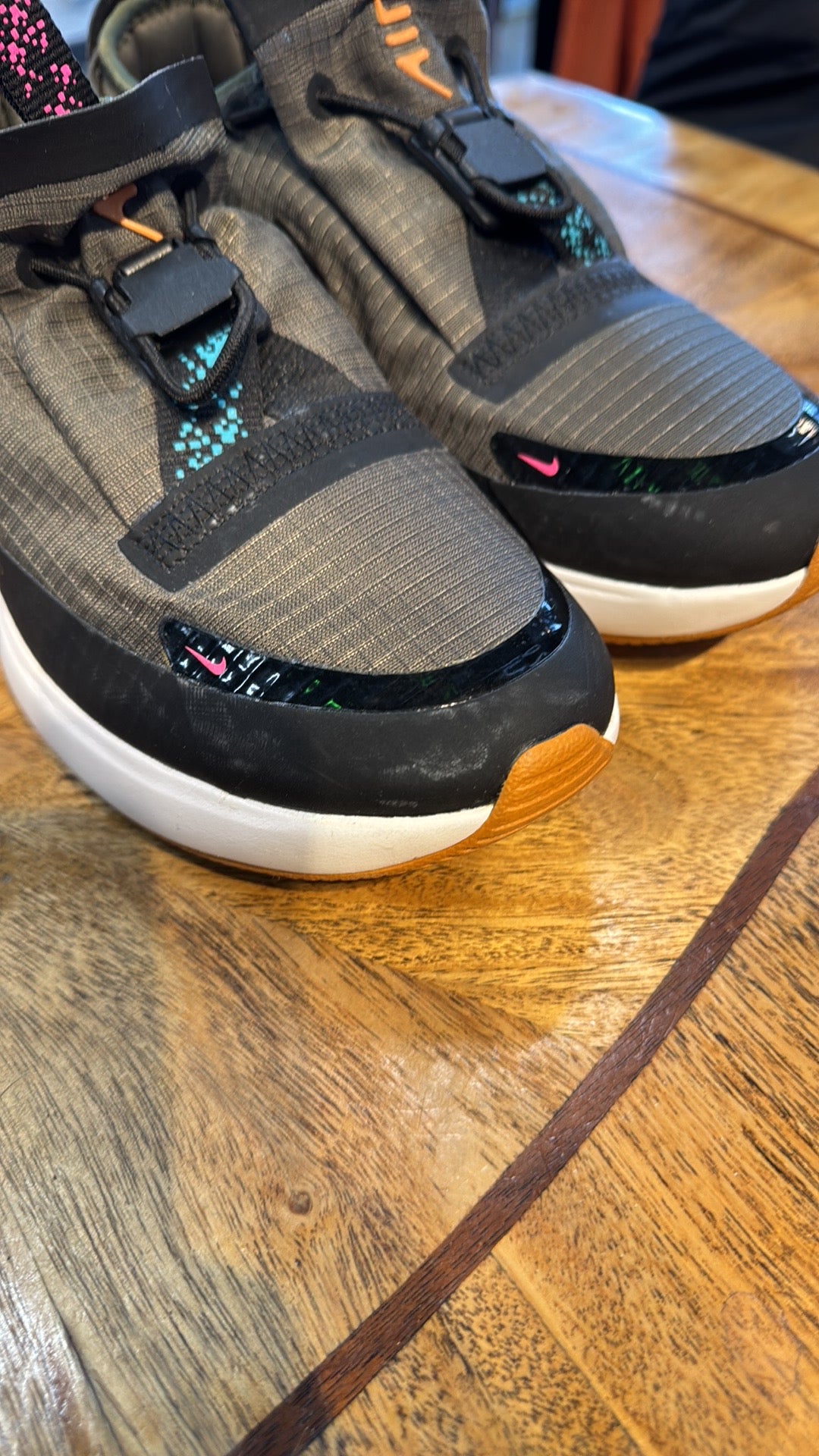 Nike Air Max Dia Sneakers