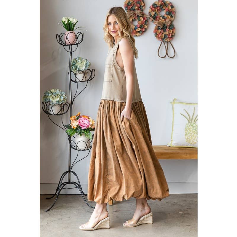 WASHED SLEEVELESS BUBBLE HEM MAXI TANK DRESS