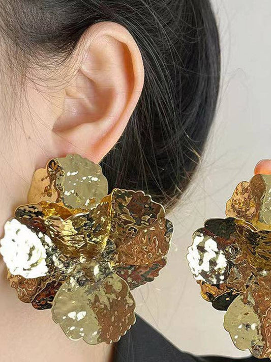 Flower Shape Shiny Gold Tone Earrings
